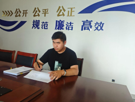 【興馬頭條｜員工風(fēng)采】沉心耕耘，自有光芒——何宇辰